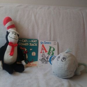 Dr. Sesus& whale Plush + 2 books